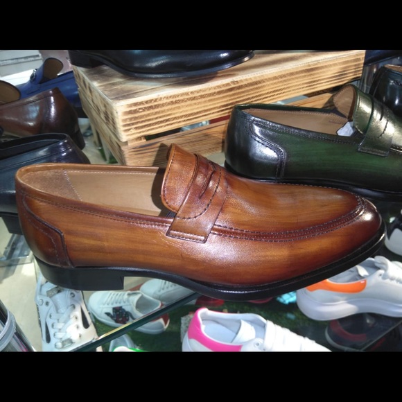 Brown leader shoe for men